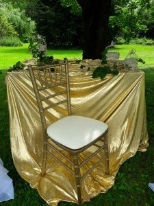 Chiavari stoličky zlaté